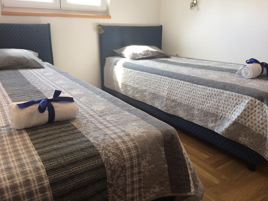 Dedic Apartment 佩特坎内 外观 照片